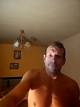 Snapshot of DonCristian chatting on September 28, 2:55 pm DonCristian online show from September 28, 2:55 pm