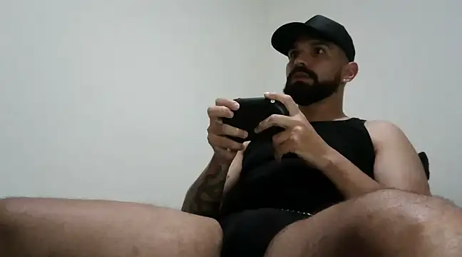 Snapshot of wilder__grey chatting on January 14, 8:37 pm wilder grey online show from January 14, 8:37 pm