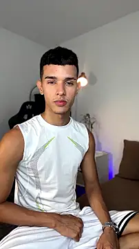 Snapshot of Busterspinter chatting on July 31, 2:55 am Busterspinter online show from July 31, 2:55 am