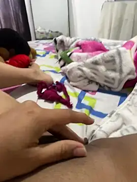 Snapshot of ANYLU19 chatting on December 31, 3:42 pm ANYLU19 online show from December 31, 3:42 pm