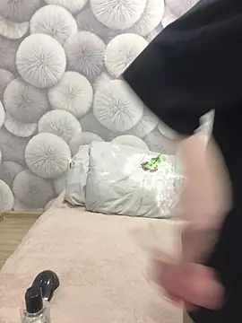 Snapshot of Milka23 chatting on March 2, 10:45 am Milka23 online show from March 2, 10:45 am