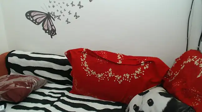 Snapshot of LadyHellene chatting on January 29, 1:49 pm LadyHellene online show from January 29, 1:49 pm