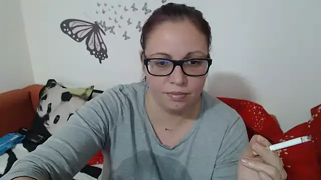 Snapshot of LadyHellene chatting on February 16, 4:32 pm LadyHellene online show from February 16, 4:32 pm