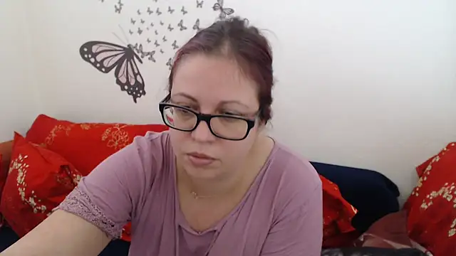 Snapshot of LadyHellene chatting on March 1, 8:34 am LadyHellene online show from March 1, 8:34 am