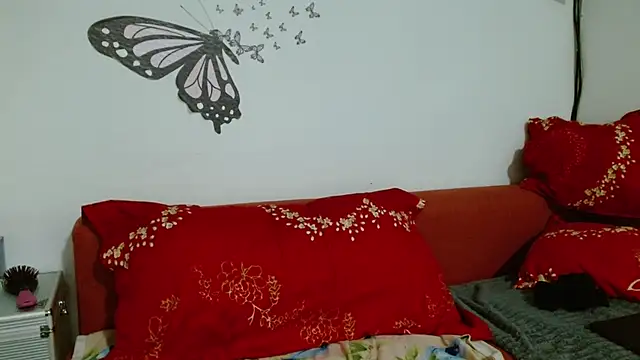 LadyHellene online show from November 8, 6:29 pm