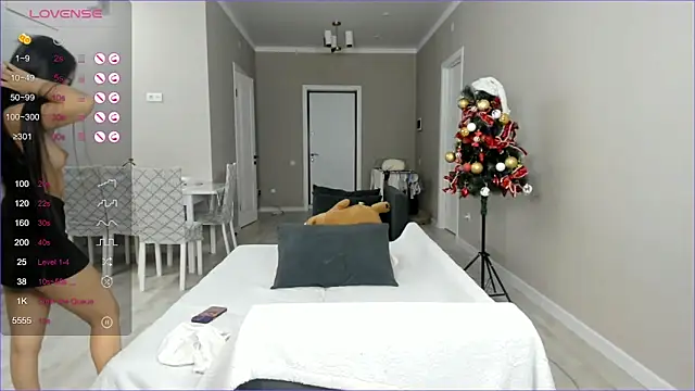 sailorrmoon online show from December 29, 11:50 am