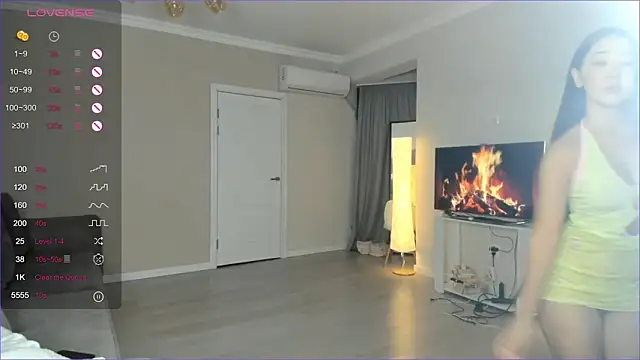 sailorrmoon online show from March 14, 1:35 pm