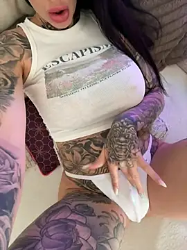 MeganWitch online show from April 24, 8:28 am