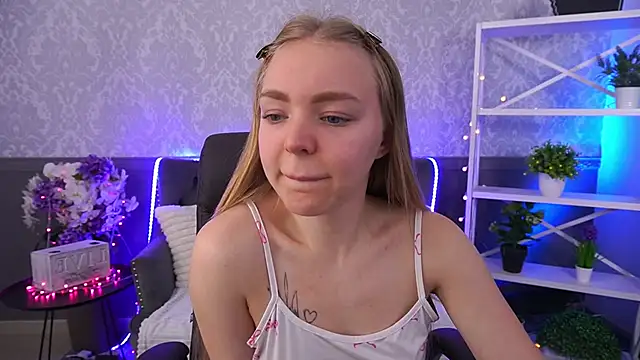 EmilySunshineS online show from November 17, 7:58 am