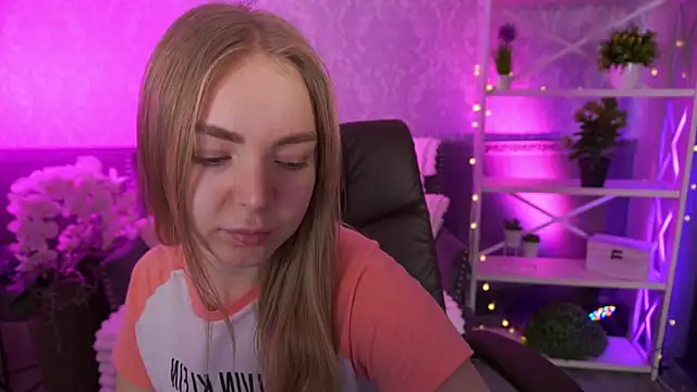 EmilySunshineS online show from February 9, 8:18 am