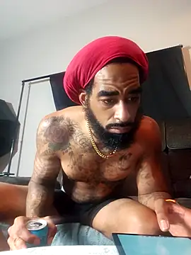 Snapshot of FragrantWind5 chatting on November 18, 2:06 am FragrantWind5 online show from November 18, 2:06 am