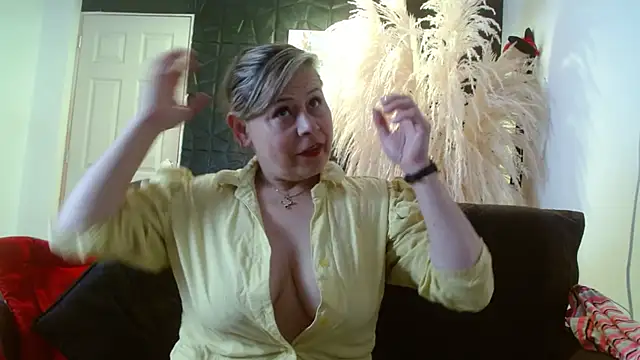 CINTHIA1609 online show from December 15, 8:02 pm