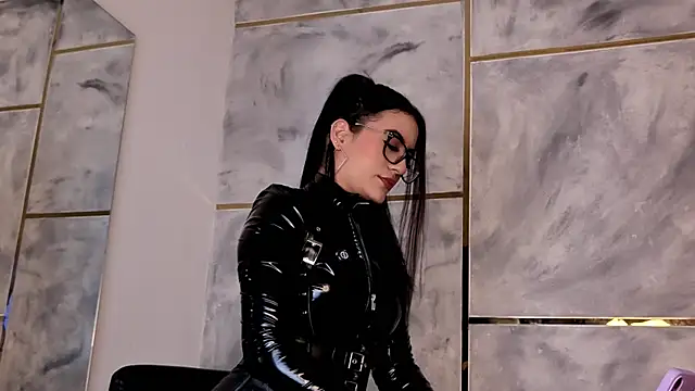Ellaochoa online show from July 27, 11:39 am