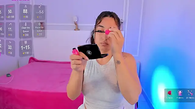 Snapshot of ScarlettWet9 chatting on January 23, 3:48 am ScarlettWet9 online show from January 23, 3:48 am