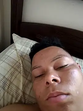 Snapshot of putoso031 chatting on March 4, 10:46 am putoso031 online show from March 4, 10:46 am