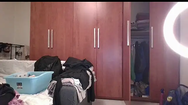 KarolinaReaper online show from March 7, 8:33 pm