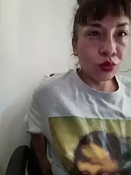 Snapshot of KarolinaReaper chatting on June 12, 8:57 am KarolinaReaper online show from June 12, 8:57 am