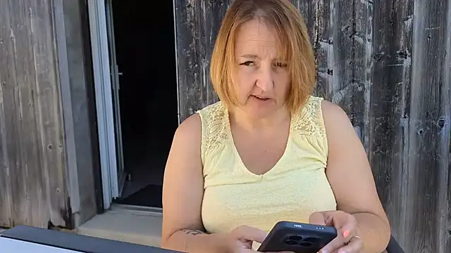 Snapshot of Sandcoq chatting on June 15, 8:38 am Sandcoq online show from June 15, 8:38 am