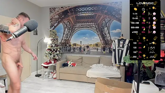 Snapshot of kingjamesuk chatting on January 7, 1:35 pm kingjamesuk online show from January 7, 1:35 pm