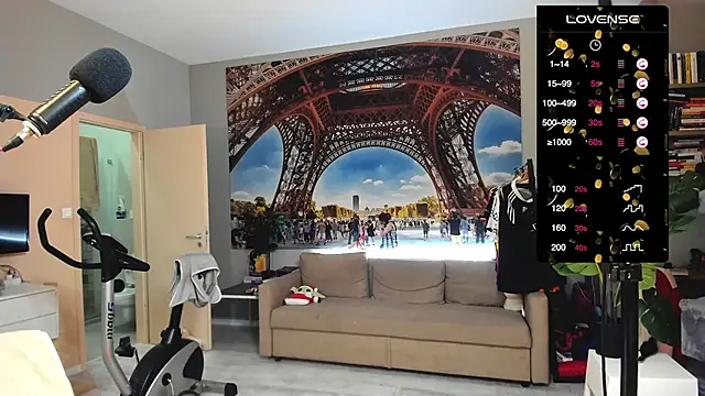 Snapshot of kingjamesuk chatting on March 4, 1:28 pm kingjamesuk online show from March 4, 1:28 pm