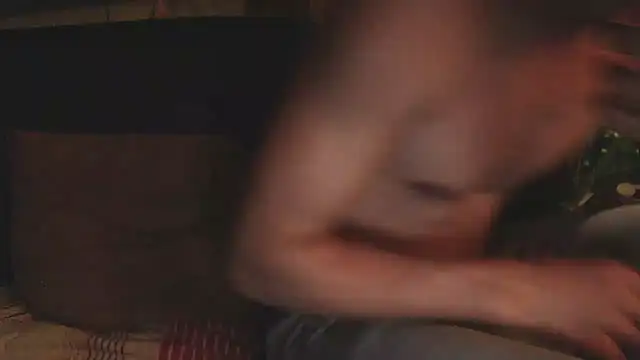 roystonee01 online show from March 10, 3:00 am