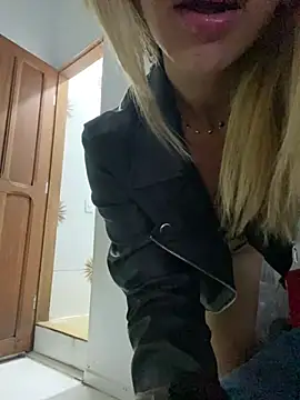 Carolinen online show from January 22, 10:59 pm