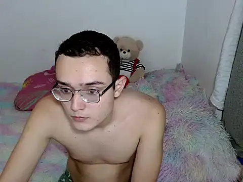 Snapshot of Max_steel_x chatting on January 24, 5:21 am Max steel x online show from January 24, 5:21 am