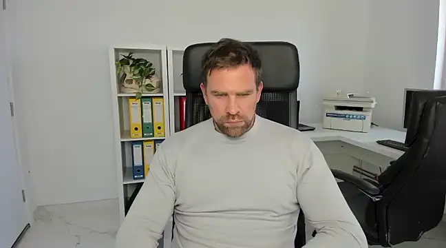 John-E-Dough online show from December 2, 8:41 am