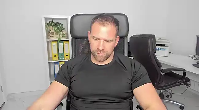 John-E-Dough online show from January 4, 6:52 am