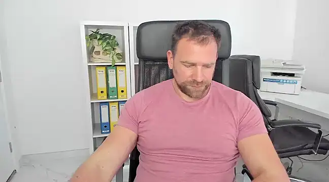 John-E-Dough online show from January 9, 7:52 am