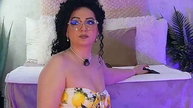 anissia teaser online show from March 10, 5:56 am