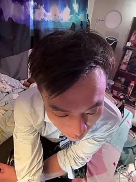 Snapshot of ex199212 chatting on February 6, 8:07 am ex199212 online show from February 6, 8:07 am