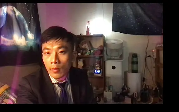 Snapshot of ex199212 chatting on February 26, 4:47 am ex199212 online show from February 26, 4:47 am