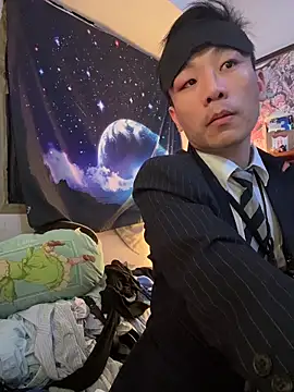 Snapshot of ex199212 chatting on February 4, 11:49 am ex199212 online show from February 4, 11:49 am