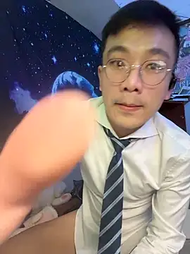 Snapshot of ex199212 chatting on February 7, 10:30 am ex199212 online show from February 7, 10:30 am