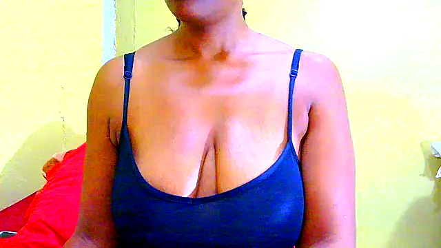 Snapshot of Mollybrookexx chatting on May 4, 10:39 pm Mollybrookexx online show from May 4, 10:39 pm