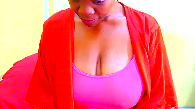 Snapshot of Mollybrookexx chatting on May 12, 2:14 pm Mollybrookexx online show from May 12, 2:14 pm