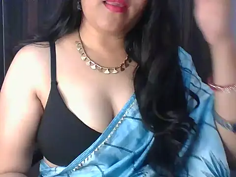 Snapshot of santurmom chatting on February 22, 5:44 pm santurmom online show from February 22, 5:44 pm