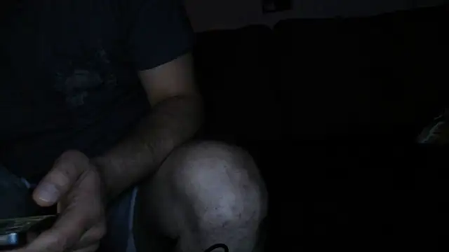 Snapshot of WilloGirl chatting on March 23, 4:27 am WilloGirl online show from March 23, 4:27 am