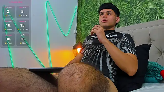 Snapshot of Nathaniel_Park chatting on December 15, 4:28 am Nathaniel Park online show from December 15, 4:28 am