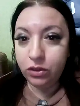 Snapshot of Veronica-Celie chatting on December 31, 3:42 pm Veronica-Celie online show from December 31, 3:42 pm