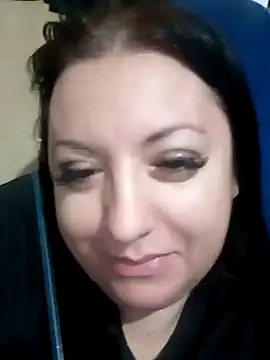 Snapshot of Veronica-Celie chatting on January 1, 5:33 pm Veronica-Celie online show from January 1, 5:33 pm