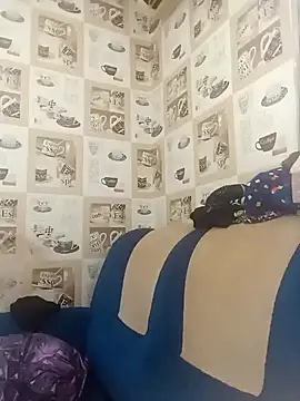 Snapshot of Veronica-Celie chatting on February 10, 10:53 am Veronica-Celie online show from February 10, 10:53 am