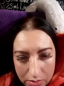 Snapshot of Veronica-Celie chatting on October 22, 8:52 pm Veronica-Celie online show from October 22, 8:52 pm