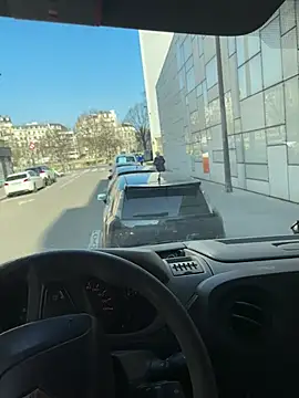 lescro95  online show from March 17, 9:01 am