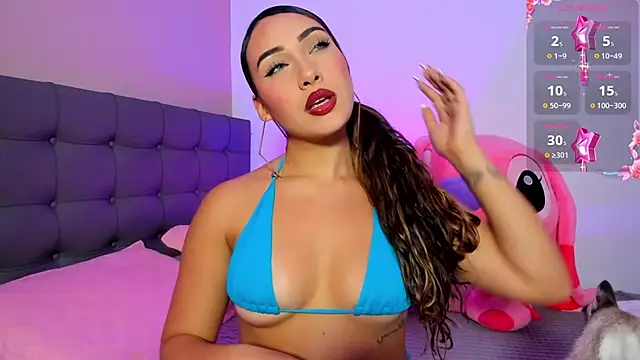 Snapshot of charlotte_james0 chatting on October 3, 2:41 am charlotte james0 online show from October 3, 2:41 am