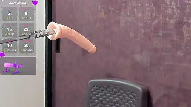 doll bella  online show from February 8, 7:59 pm