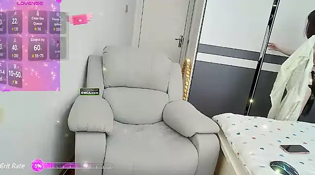 Snapshot of CN-Shanshan chatting on March 21, 4:06 am CN-Shanshan online show from March 21, 4:06 am