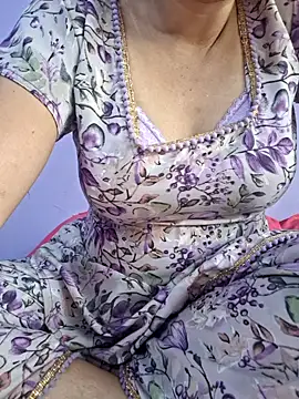 Melody Shyla online show from December 3, 2:41 am