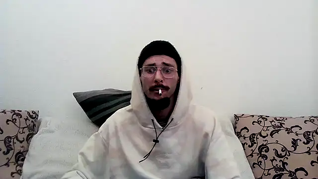 Snapshot of casualtimepassenger chatting on February 23, 6:07 am casualtimepassenger online show from February 23, 6:07 am